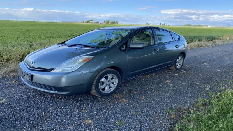 2004 Toyota Prius Base Model Used 