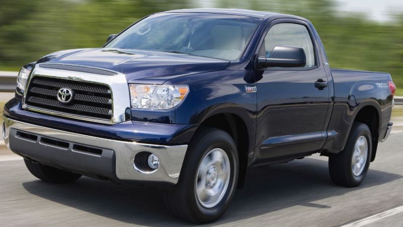 I Unraveled the Mystery Low Oil Pressure in My 2010 5.7L Toyota Tundra, Uncovering the Symptoms and Causes, and Ultimately Found a Fix That Revitalized My Engine and Taught Me a Valuable Lesson