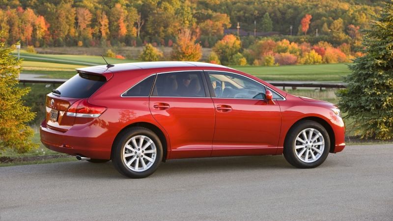 2011 Toyota Venza Barcelona Red profile view