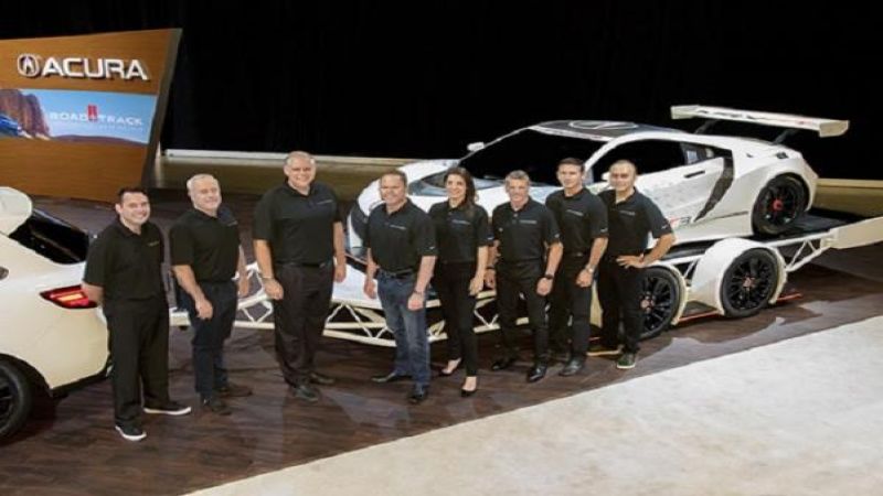 Michael_Shank_Racing_NSX_GT3_To_The_Right