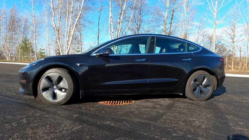 2018 Tesla Model 3 Long Range owner worried about battery degradation as battery range has dropped significantly after just 84,000 miles