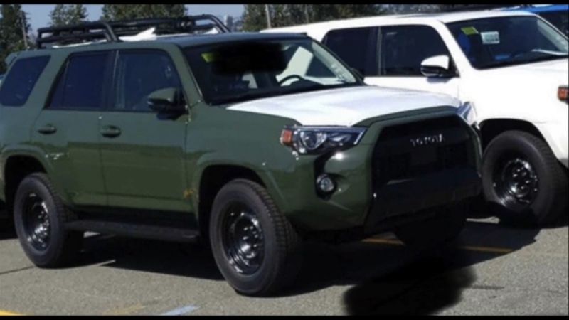 2020 Toyota 4Runner TRD Pro in army green