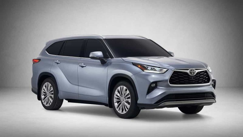 2020 Toyota Highlander Front and Side