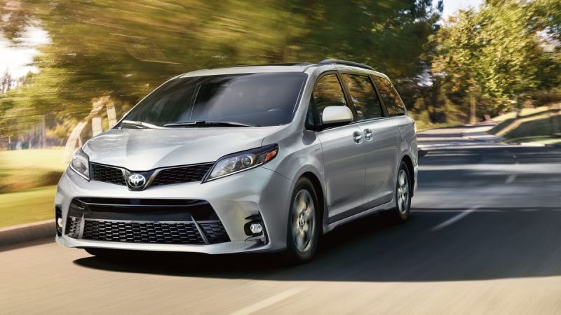 2021 Toyota Sienna Celestial Silver Metallic Hybrid 