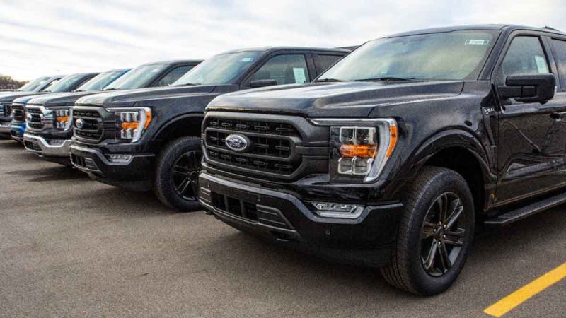 2021 Ford F-150 dealer lot