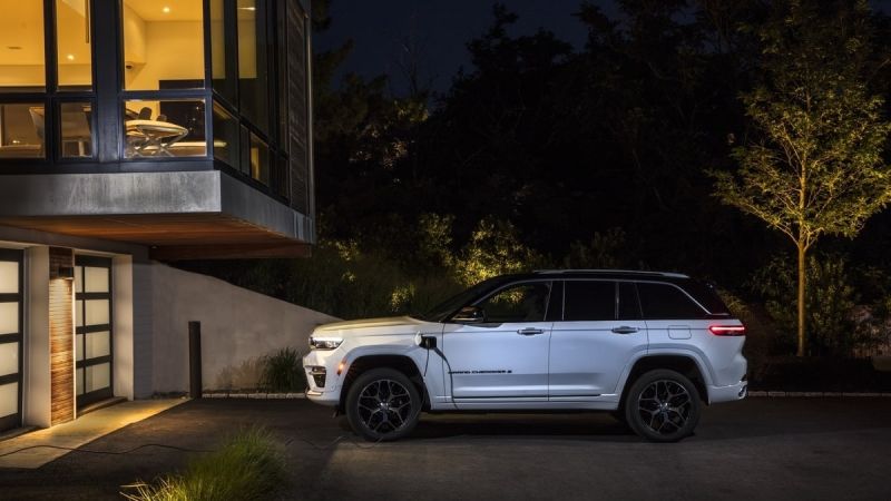 2022 Jeep Grand Cherokee 4xe Pricing Released