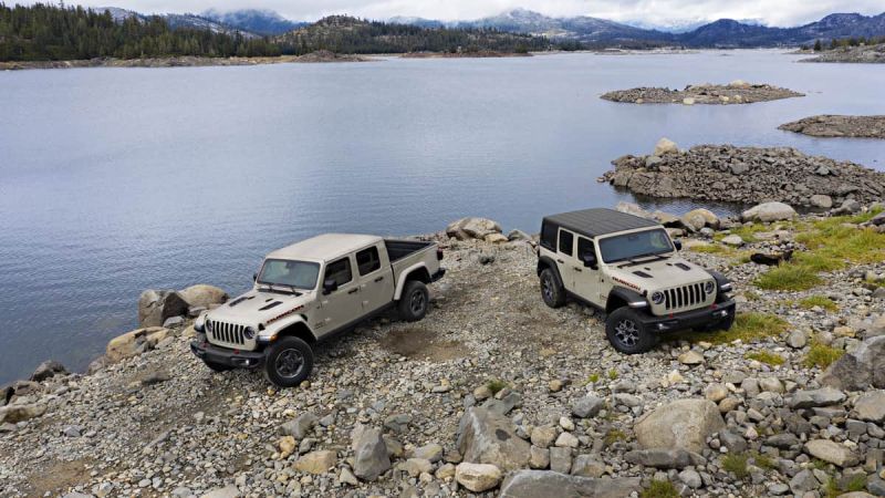 2022 Jeep Wrangler and Gladiator in New Gobi Color