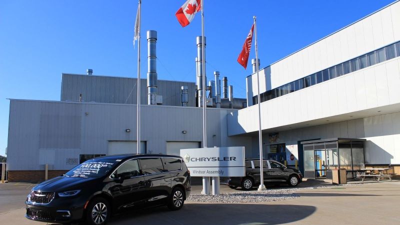 2023 Chrysler Pacifica Hybrid Minivan Marks Impressive Milestone