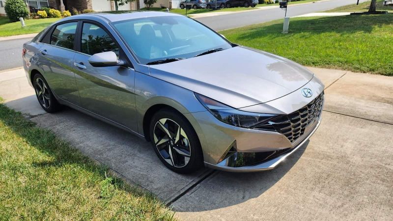 2023 Hyundai Elantra HEV Limited