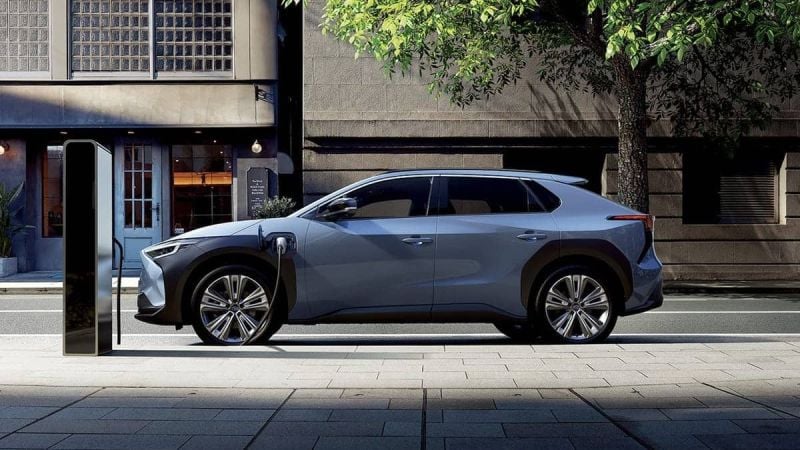 2023 Subaru Solterra all-electric compact SUV features, specs, pricing