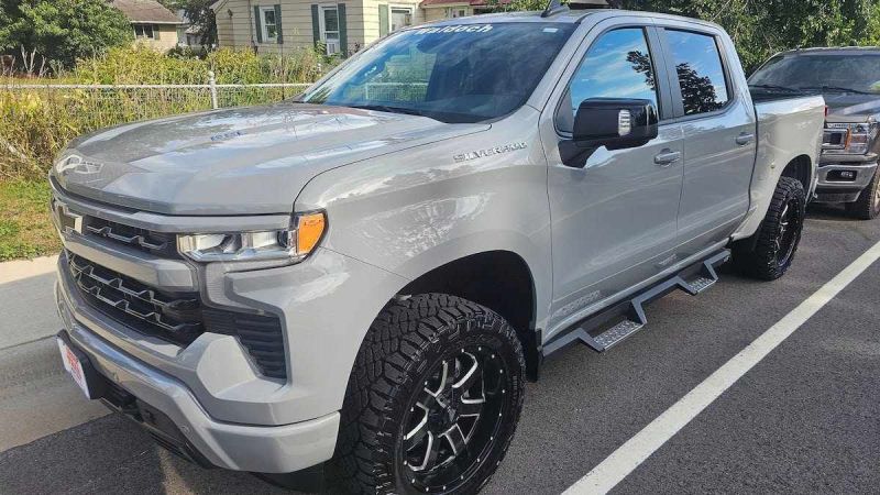 2024 Chevrolet Silverado