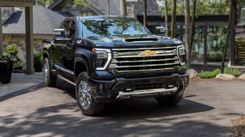 My 2024 Silverado 2500 HD Went In for a Transmission Fix But I Believe the Dealer Botched the Repair, Now a Part of Me Thinks I Should’ve Gone With a Ford F-250 Instead