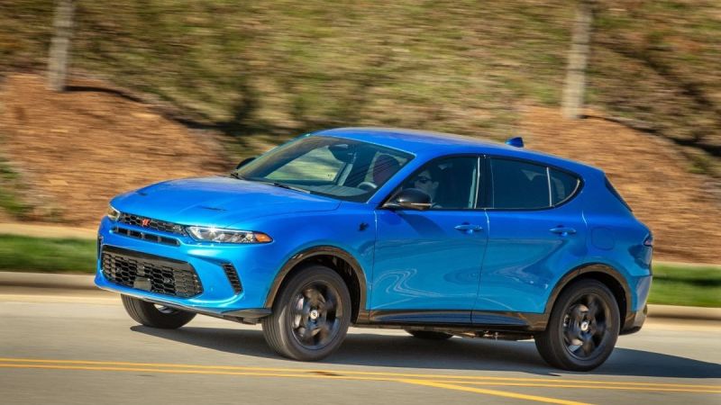 2024 Dodge Hornet R/T Wins Powertrain Award