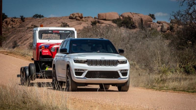 How the Jeep Grand Cherokee 4xe Jumped to Second Place in Plug-in Hybrid Sales