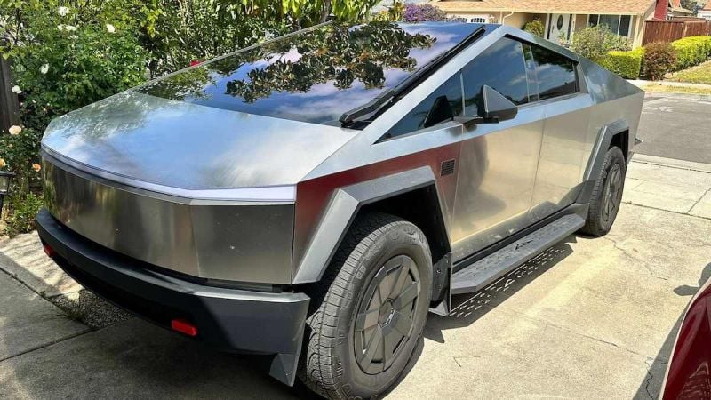 2024 Tesla Cybertruck