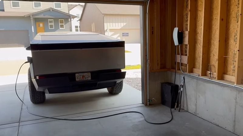 2024 Tesla Cybertruck