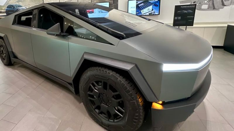 2024 Tesla Cybertruck