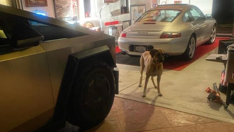 Tesla Cybertruck and Porsche 911
