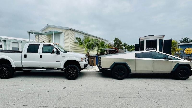 2024 Tesla Cybertruck