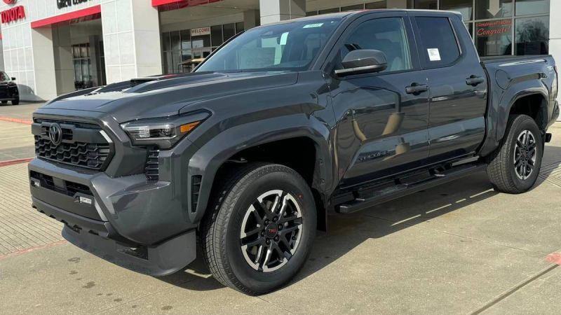 2024 Toyota Tacoma 