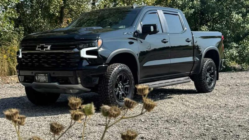 2025 Chevy Silverado ZR2