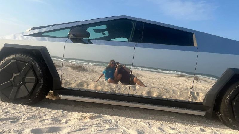 2024 Tesla Cybertruck 