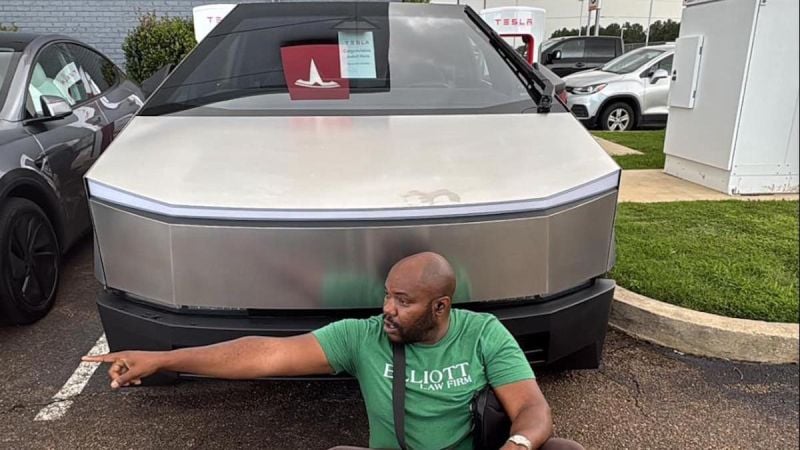 2025 Tesla Cybertruck