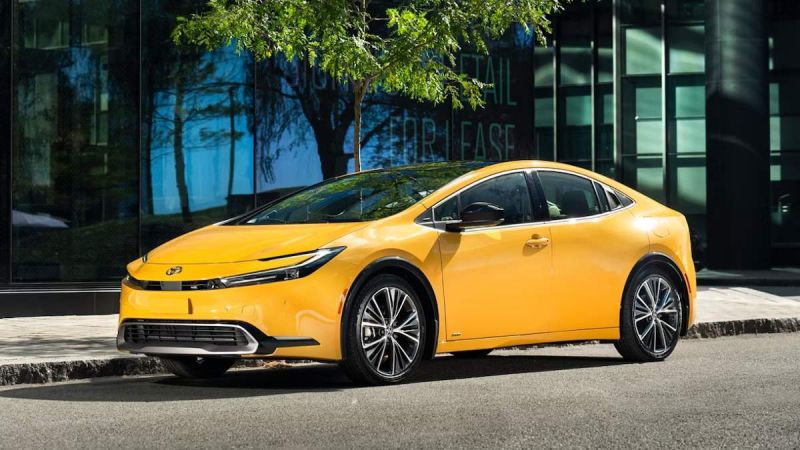 2024 Toyota Prius 
