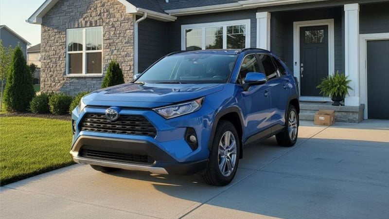 2025 Toyota RAV4 XLE