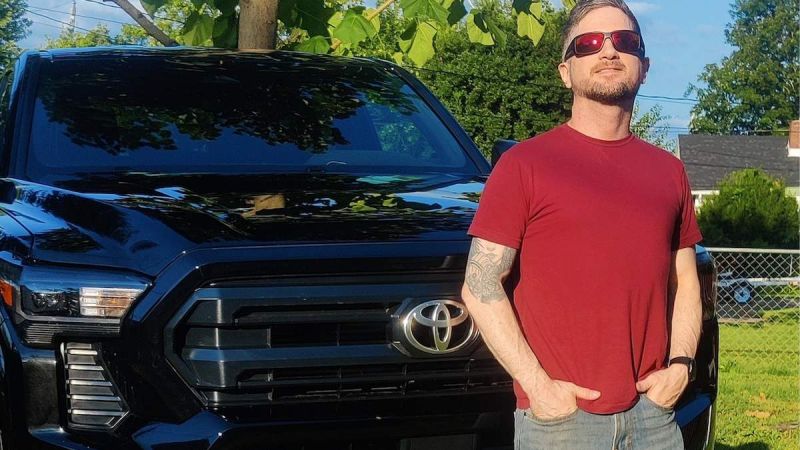 2025 Toyota Tacoma Double Cab SR 4x4