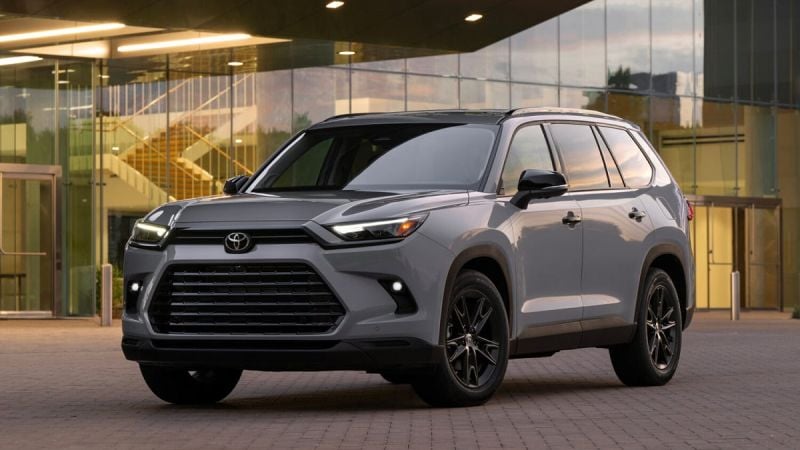 Image of 2025 Toyota Grand Highlander courtesy of Toyota. 
