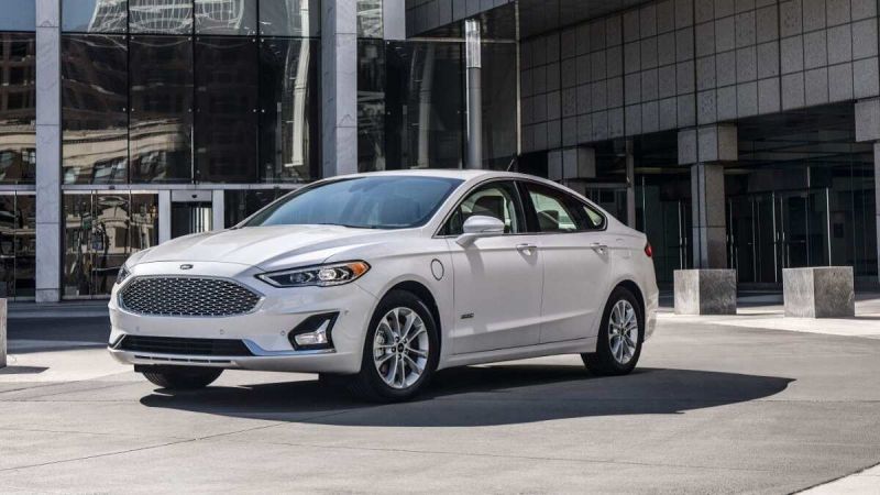 1.7 Million Ford Midsized Models Probed For Brake Line Problems