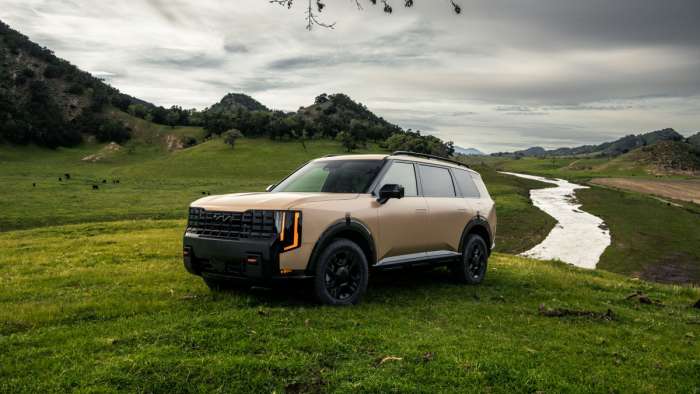 Here's Why The New Kia Telluride Hybrid Consistently Ranks First