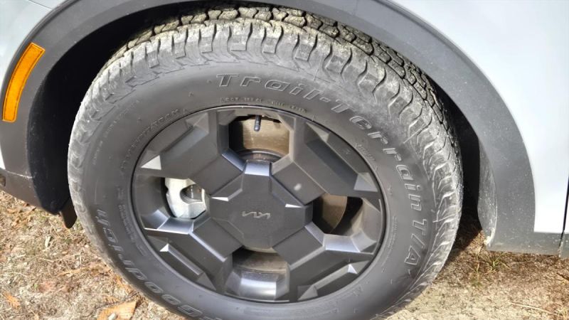 BFGoodrich Trail-Terrain T/A tires offer excellent off-pavement capability