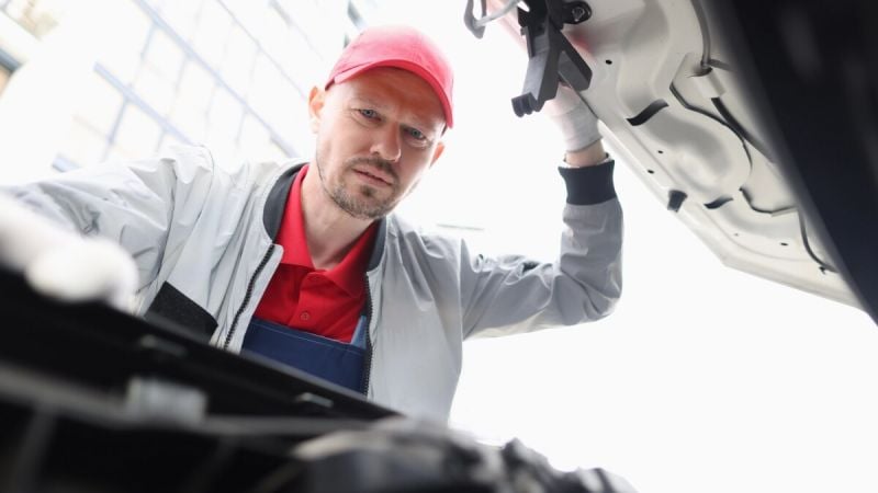 Corvette Owner Finds Cocaine Baggie in Car After Dealership Servicing