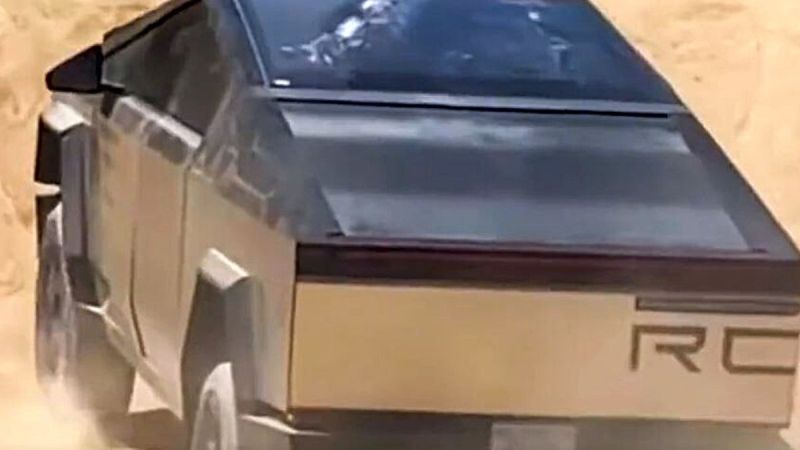 CyberTruck Off-Roading Testing With Raised Air Suspension