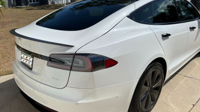 I’m Replacing My 2021 Tesla Model S Plaid With a 2022 Rivian R1T Adventure, But I Bought It Without Seeing It In Person and I’m Worried I Made a Mistake