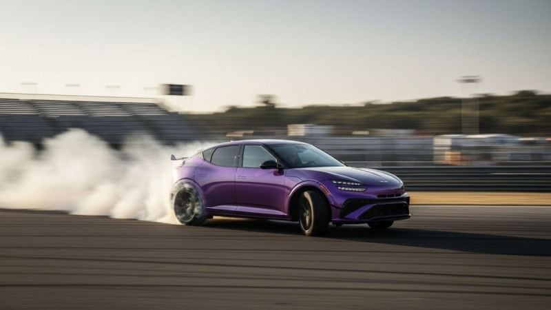 Genesis GV60 Magma Drifting