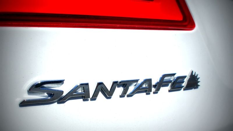 Hyundai Santa Fe logo