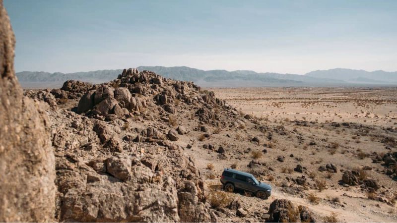 I Tried to Precondition My 2025 Rivian R1S Dual Performance, but It Locked Itself, Went Dark, and Ended Up on a Tow Truck