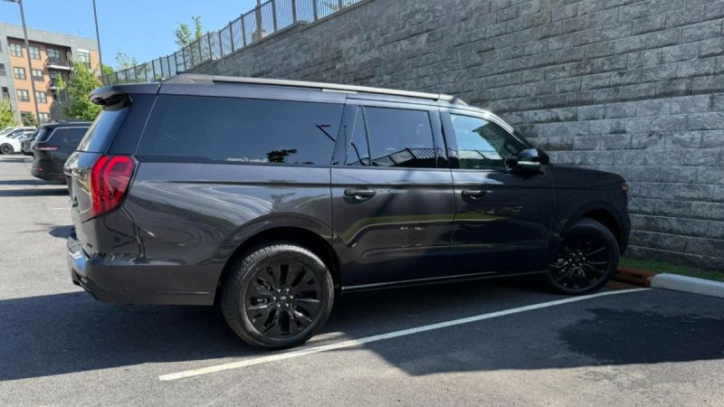 I Laughed at These Complaints About the 2024 Toyota Sequoia Before I Bought One, But Then I Traded It for a 2025 Ford Expedition Because They Were True