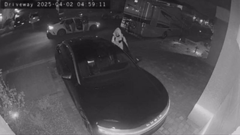 Lucid Air being stolen from driveway at night