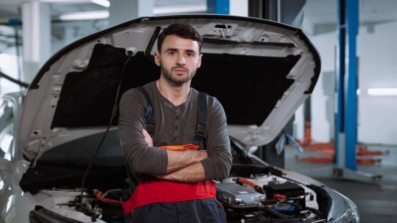Mechanic Makes Good Point Against Car Pranks