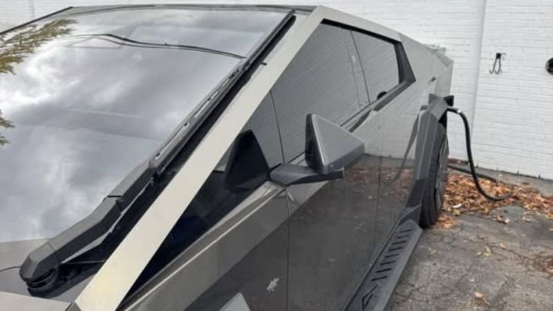 No Happy, Took My Cybertruck For The Recall And Now I have a Bi-Color Truck