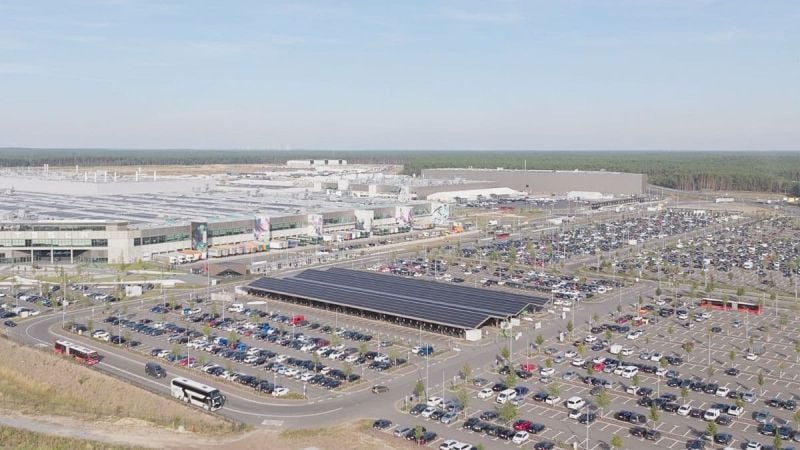 Police Seize IG Metall Computer at Tesla Giga Berlin Ahead of March 2–4 Works Council Election