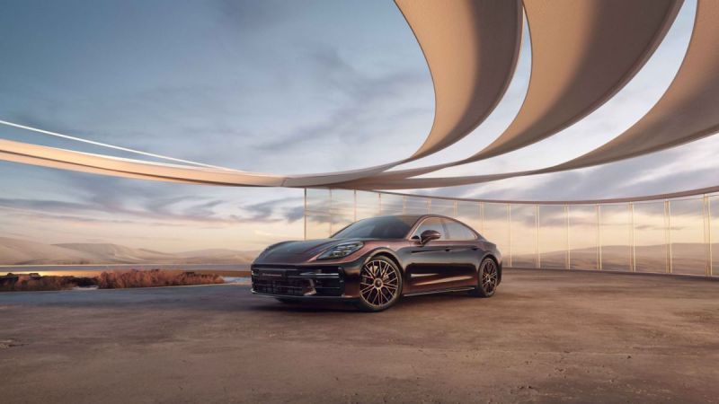 2024 Porsche Panamera 4S E-Hybrid vs. Mercedes Benz S580e