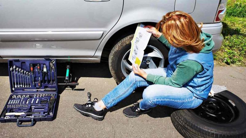 Not Reading Your Car's Manual Before a Problem is a Problem Waiting to Happen