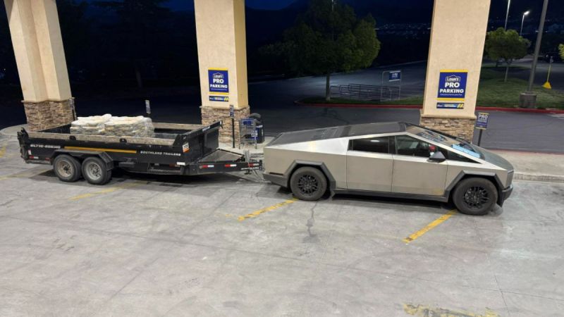 Riley's Cybertruck Towing Setup