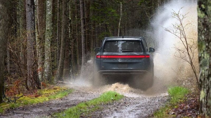 I Booked a Hotel on Hotels.com for Its EV Charging Expecting J1772 but Learned the Hard Way That Tesla Destination Chargers Require a Different Adapter