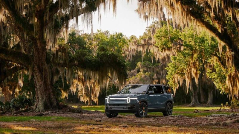 I Took my Rivian R1S on a Road Trip Across the US with Tesla Adapters, and Worry-Free Performance Through Snow, and Remote Areas